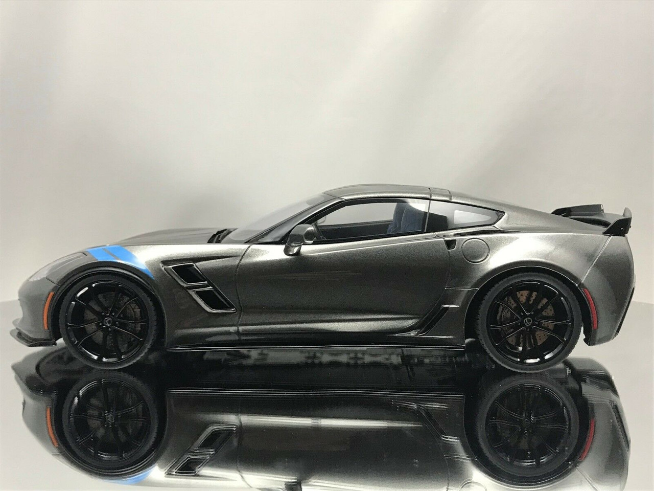 1/18 GT Spirit GTSpirit Chevrolet Chevy C7 Corvette Grand Sport
