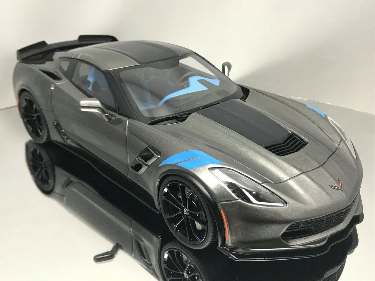 1/18 GT Spirit GTSpirit Chevrolet Chevy C7 Corvette Grand Sport