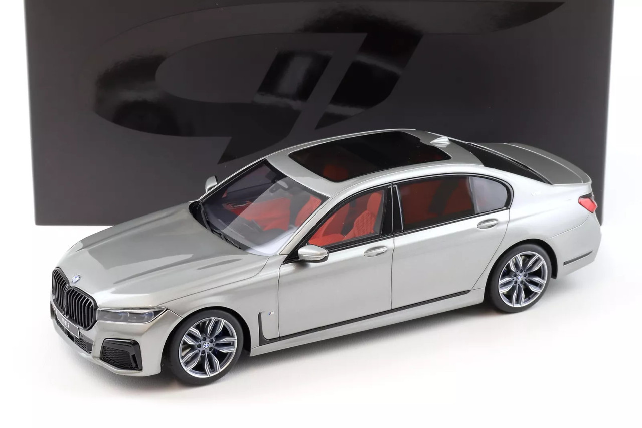 1/18 GT Spirit 2020 BMW 7 Series M760i V12 (Grey) Car Model