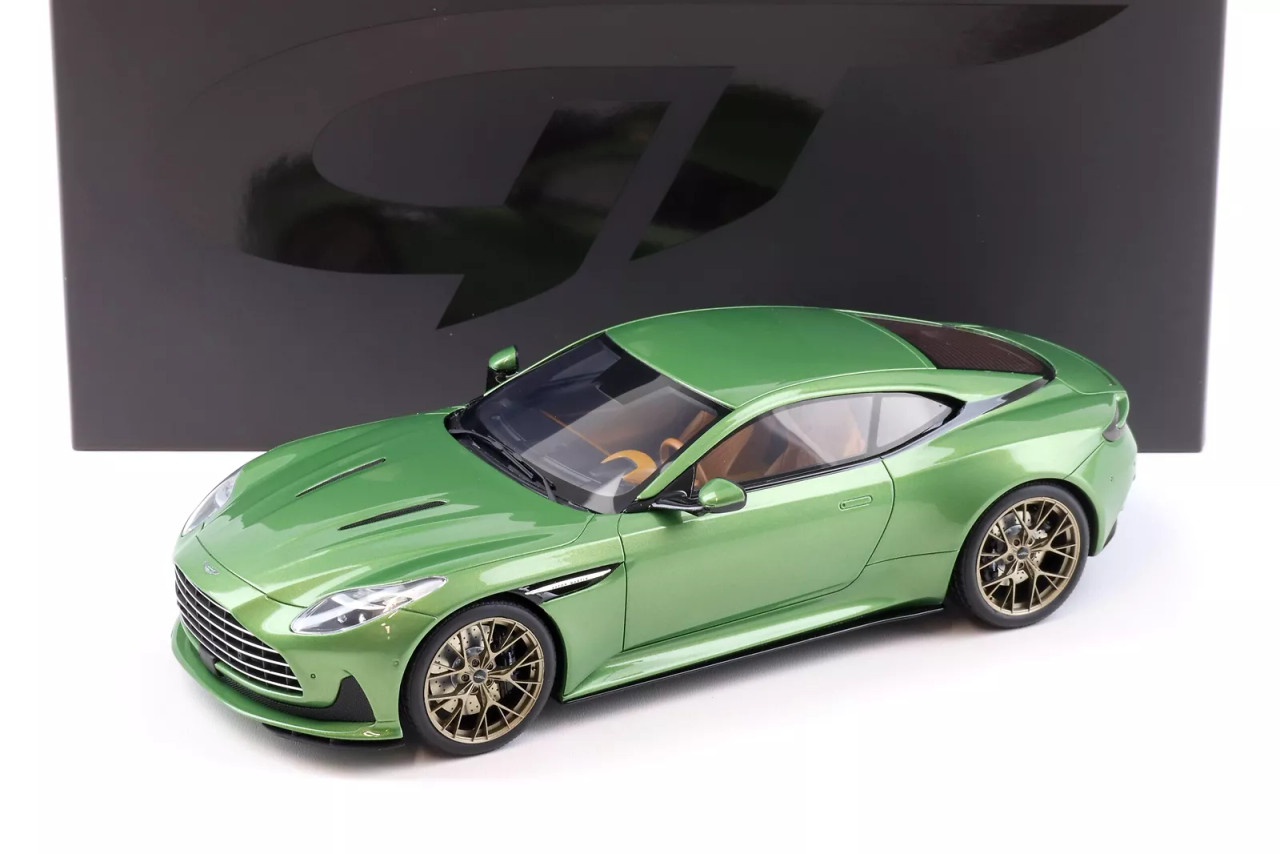 専用ページ⑨ 1/18 GT Spirit 2023 Aston Martin DB12 (Green) Car Model