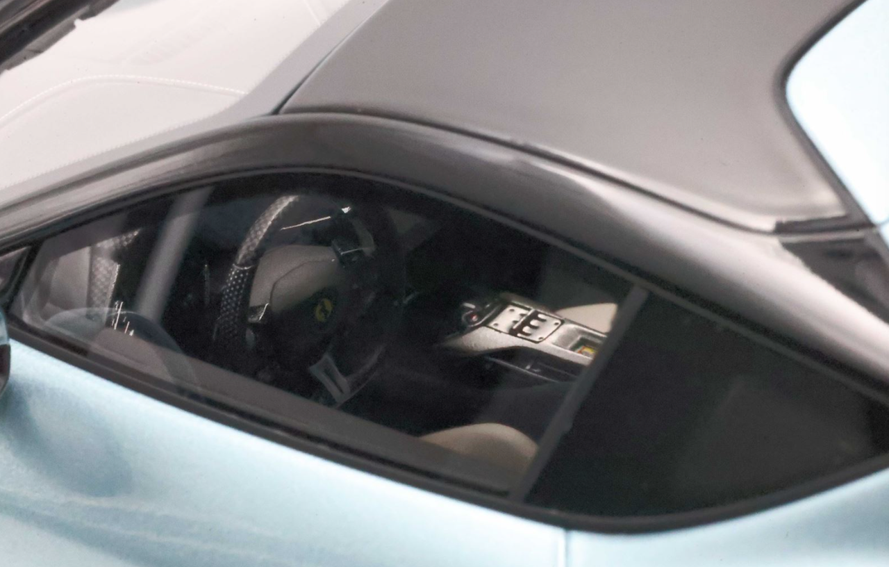 1/18 BBR Ferrari 12 Cilindri Coupe (Celeste Trevi Green) Car Model 1/18 BBR Ferrari 12 Cilindri Coupe (Celeste Trevi Green) Car Model