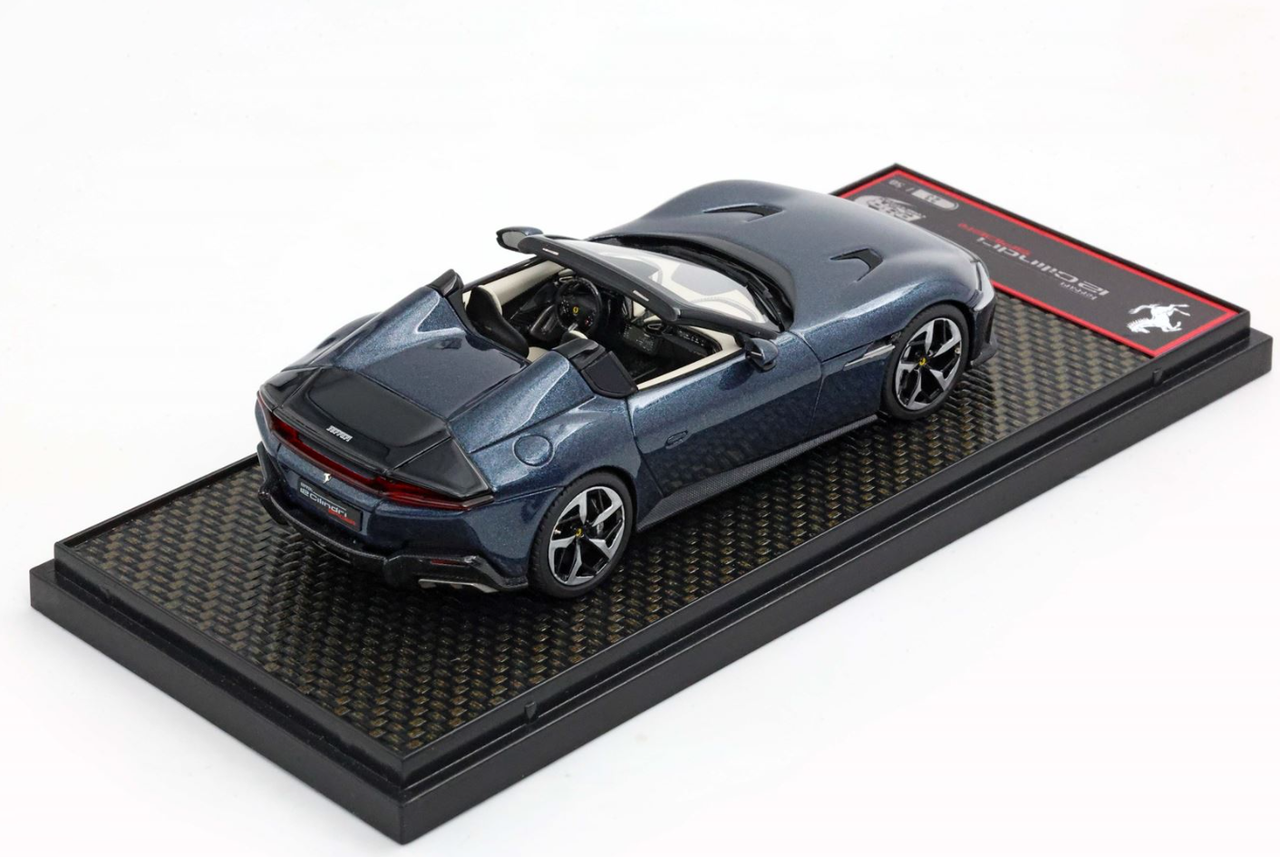 1/43 BBR Ferrari 12 Cilindri Spider (Blue Roma) Car Model