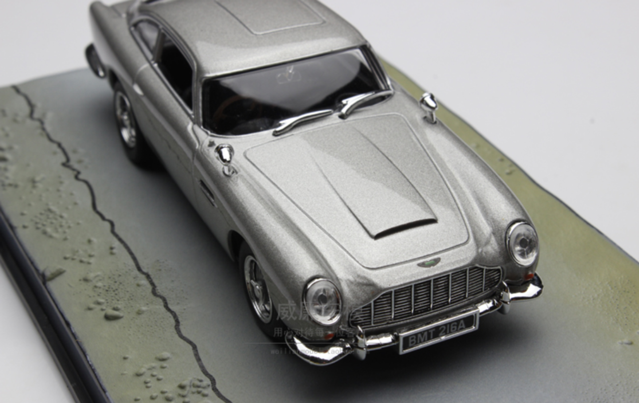 1/43 UH Aston Martin DB5 Skyfall (Silver) Car Model