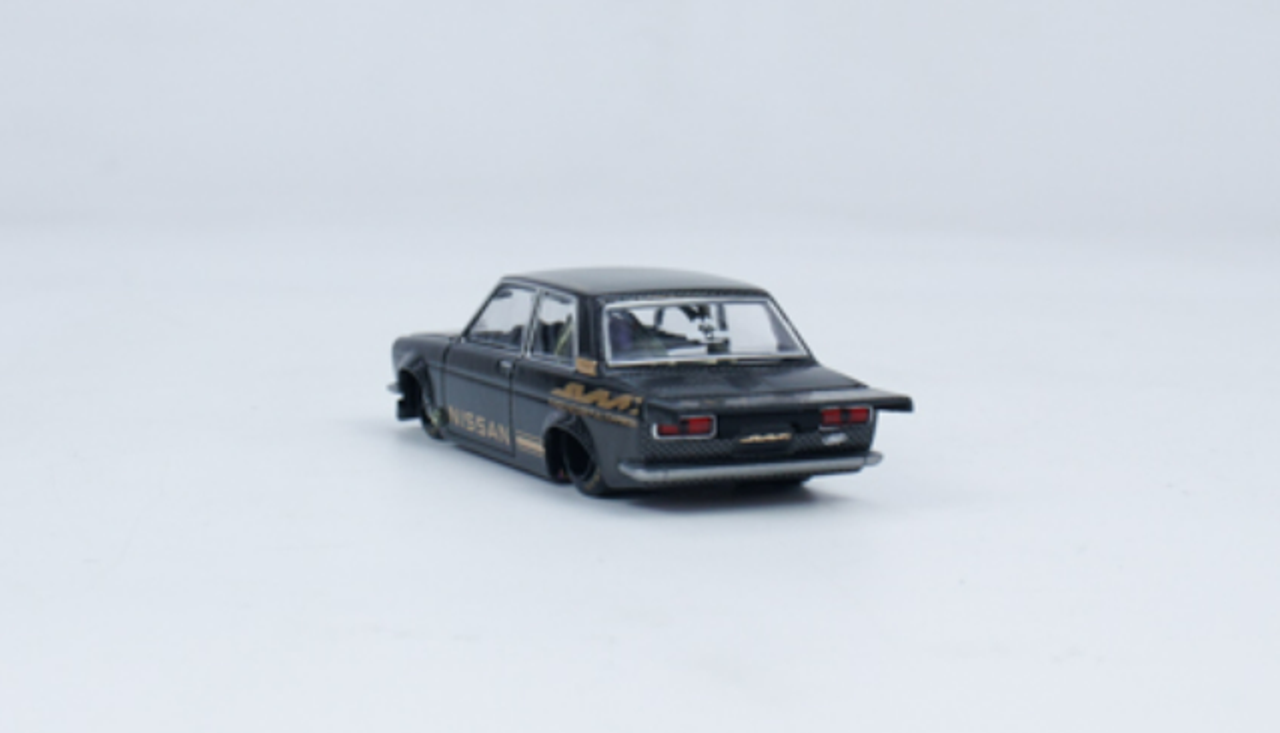 1/64 MINIGT Datsun 510 Pro Street Full Carbon V1