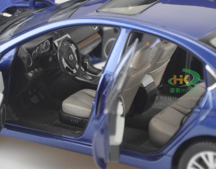 レネゲード6 Freightliner Cascadia Tractor Truck Teal 1/50 Diecast Model by