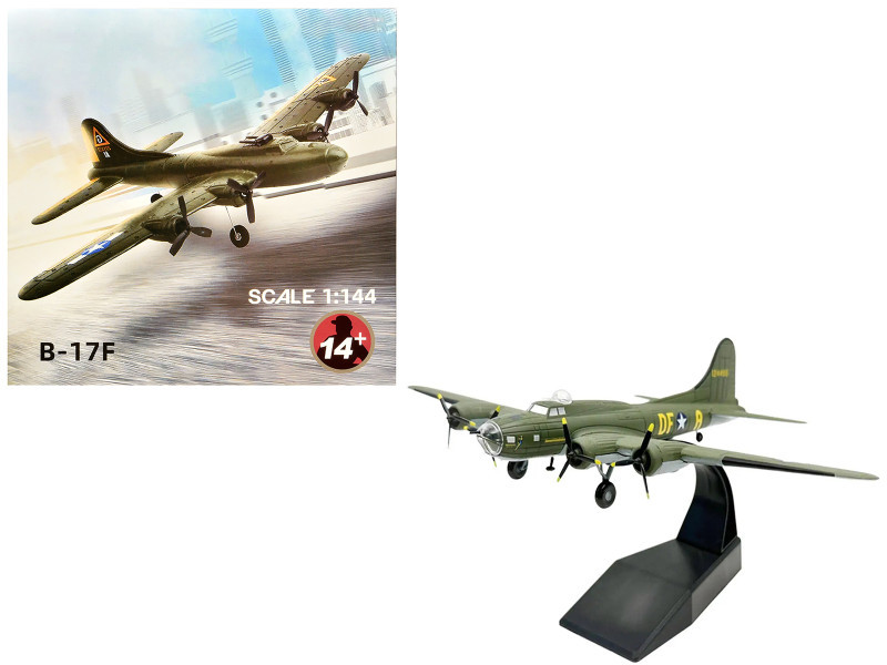 Boeing B-17F Flying Fortress Bomber Aircraft 