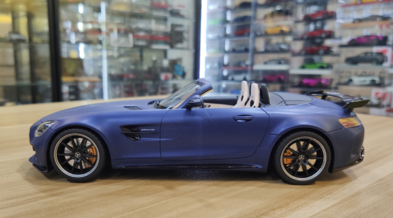 1/18 GT Spirit GTSpirit Mercedes-Benz Mercedes AMG GTR GT-R Roadster (Matte Blue) Resin Car Model