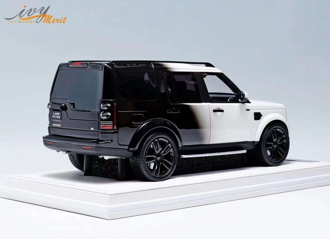 1/18 Ivy Land Rover Discovery 4 (White & Black) Car Model Limited