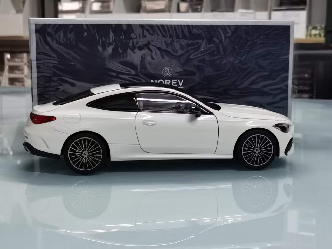 1/18 Norev 2024 Mercedes-Benz CLE Coupe (C236) (White