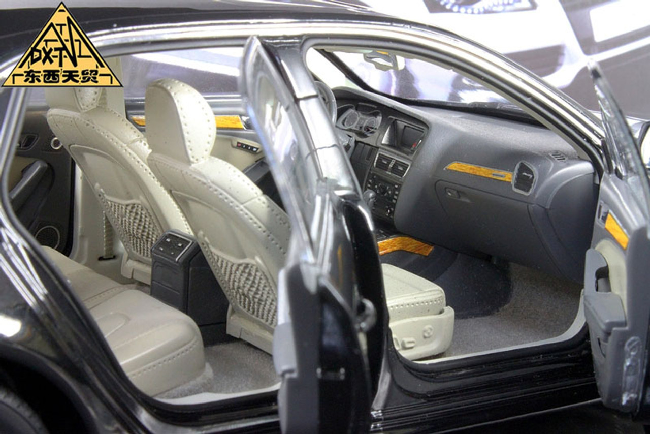 1/18 Dealer Edition Audi A4 A4L (Black) B8 (Typ 8K; 2008–2016) Diecast Car Model