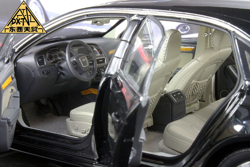 1/18 Dealer Edition Audi A4 A4L (Black) B8 (Typ 8K; 2008–2016