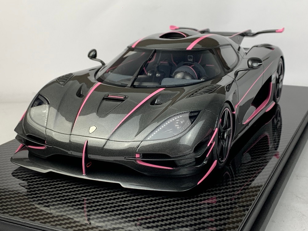 19(デラックス・エディション) 1/12 Frontiart Koenigsegg One:1 (Carbon Pink) Resin Car Model