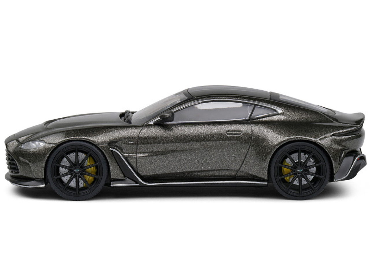 M。 1/43 Solido 2023 Aston Martin Vantage V12 (Grey) Diecast Car