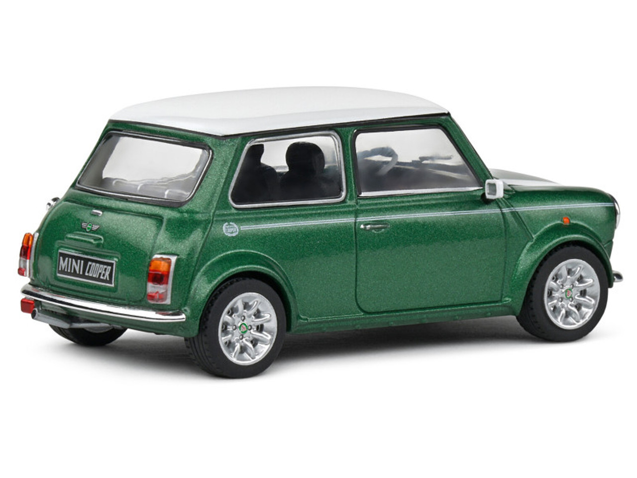 SOLIDO REF 110 COOPER （⑧green） Amazon.com: Solido 1:43 Mini Cooper John Works Green 2023