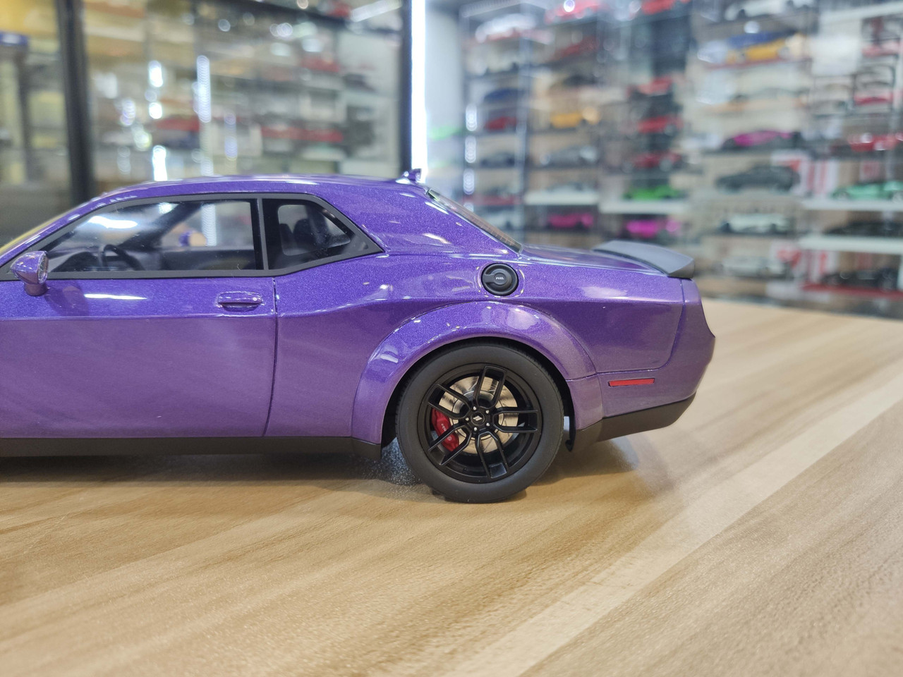 1/18 GT Spirit GTSpirit Dodge Challenger SRT SCAT PACK WIDE BODY Plum (Purple) Resin Car Model