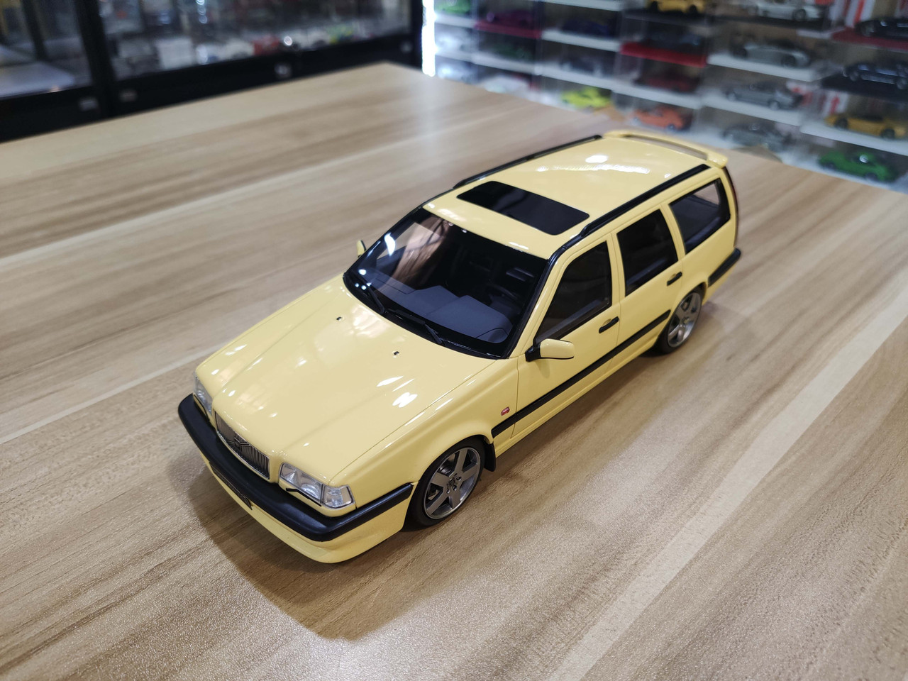 1/18 OTTO Volvo 850 T-5 R (Yellow) Resin Car Model