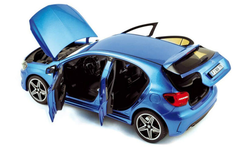 1/18 Norev Mercedes-Benz Mercedes A-Class A-Klasse A250 Sport