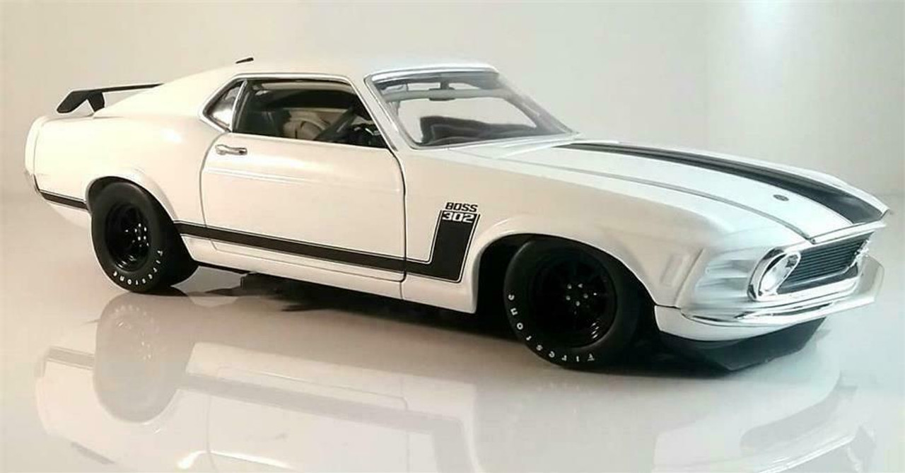 1/18 ACME 1970 Ford BOSS 302 Trans Am Mustang - Street Version