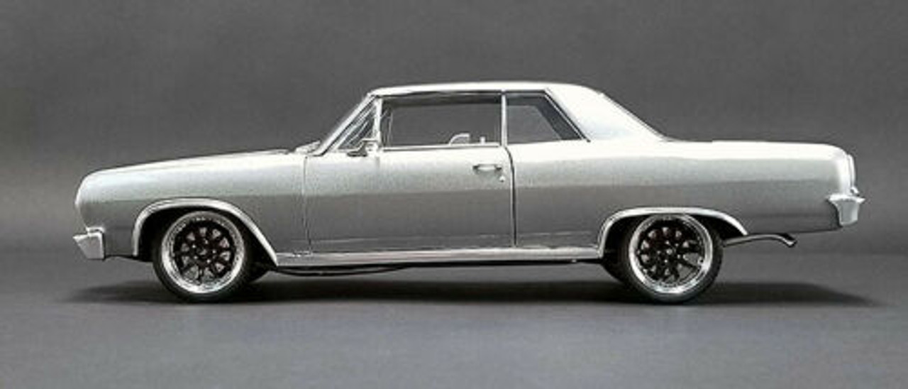 1/18 ACME The Anvil 1965 Chevrolet Chevy Chevelle (Grey) Diecast Car Model Limited 384