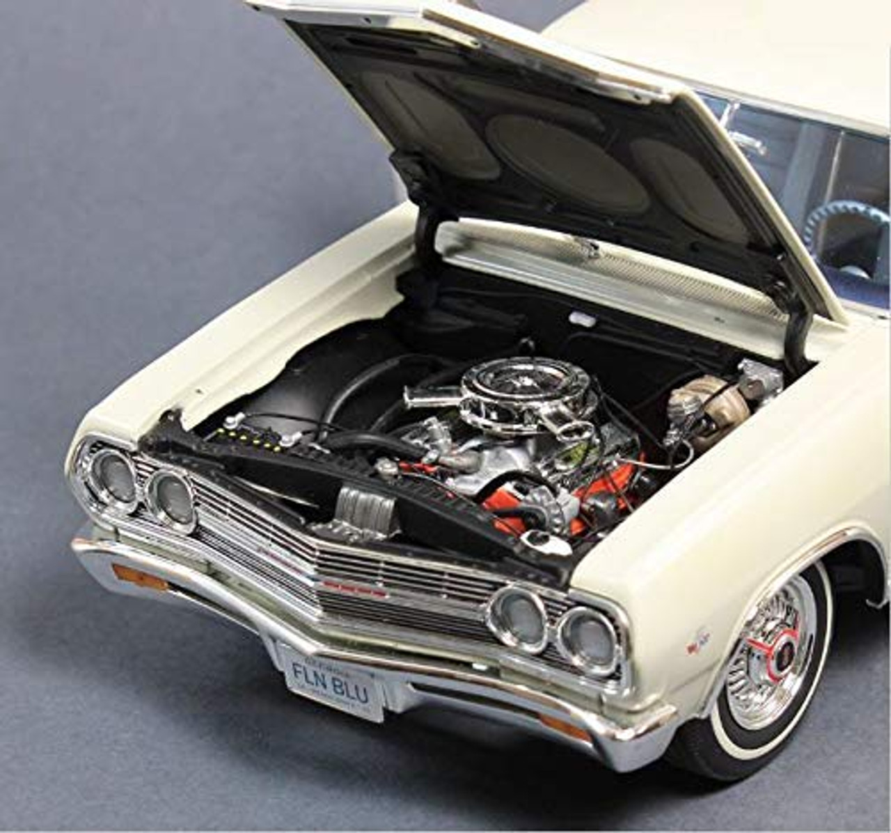 1/18 ACME L79 Code 1965 Chevrolet Chevy Chevelle Malibu SS (white) Diecast Car Model