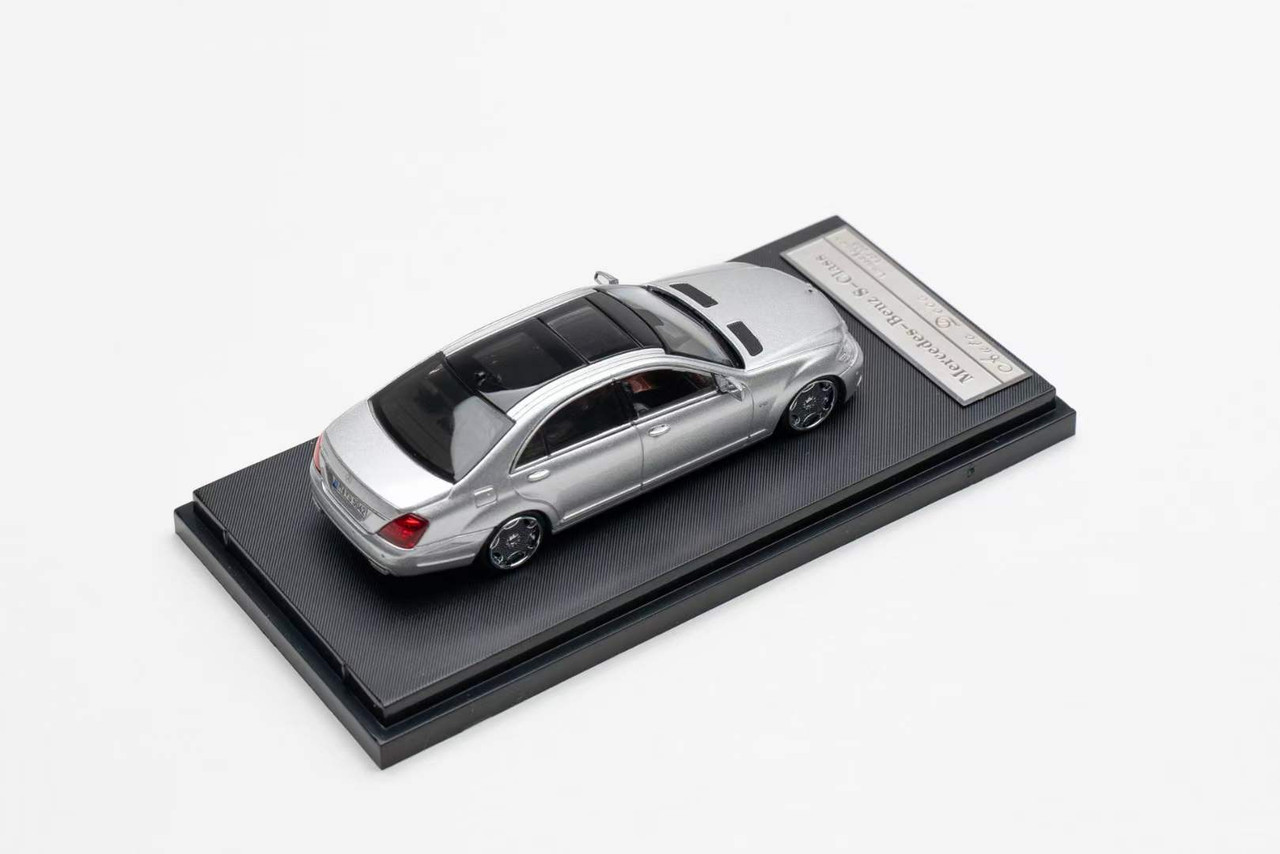 1/64 Aeto Deco Mercedes-Benz S600 W221 Lowrider (Metallic Silver