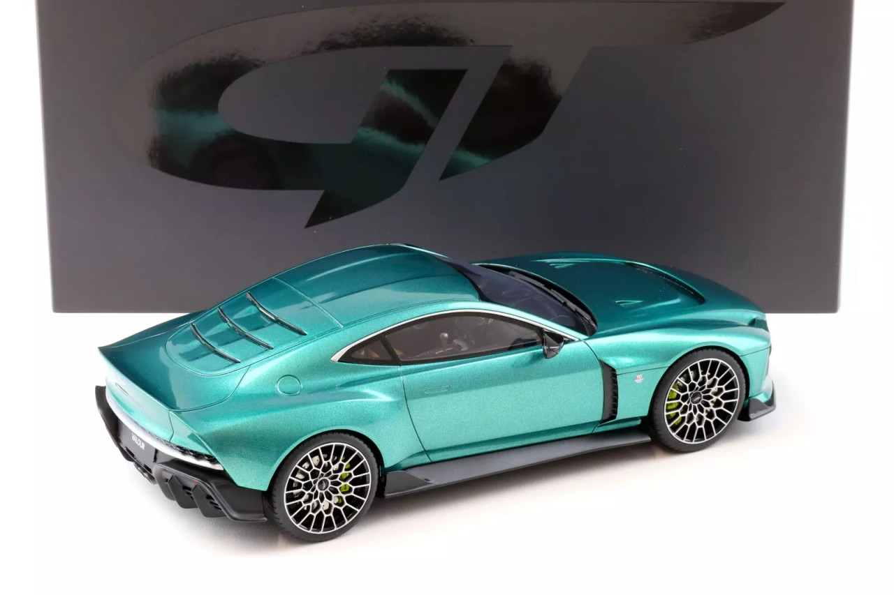 専用ホビー 1/18 GT Spirit 2024 Aston Martin Valour (Green) Car Model