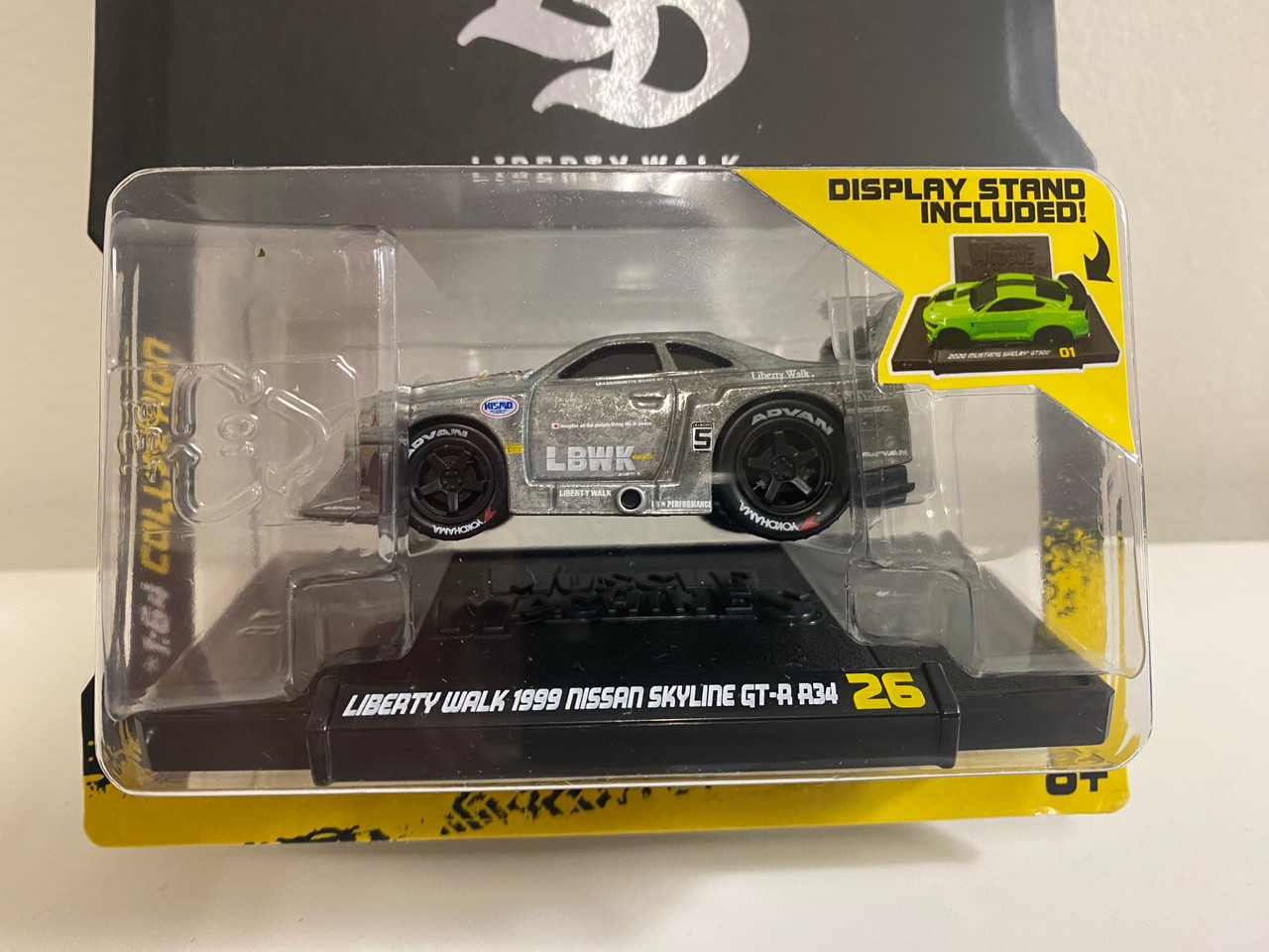 CHASE CAR 1/64 Muscle Machines LBWK Nissan GT-R R34 Super