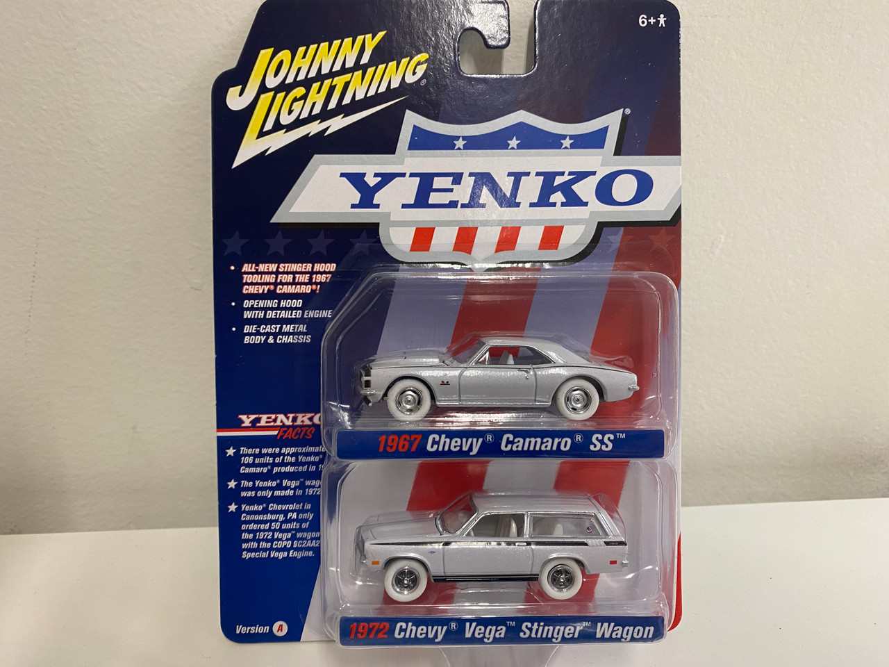 CHASE CARS 1/64 Johnny Lightning 1967 Chevrolet Camaro SS (White