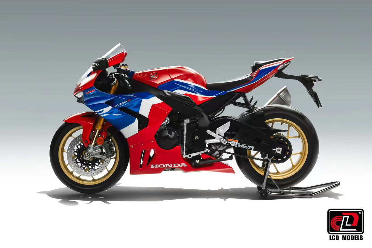 ミニカー LCDMODELS 1/12 HONDA CBR1000RR-R 1/12 LCD Honda CBR1000RR-R (Red) Motorcycle Model