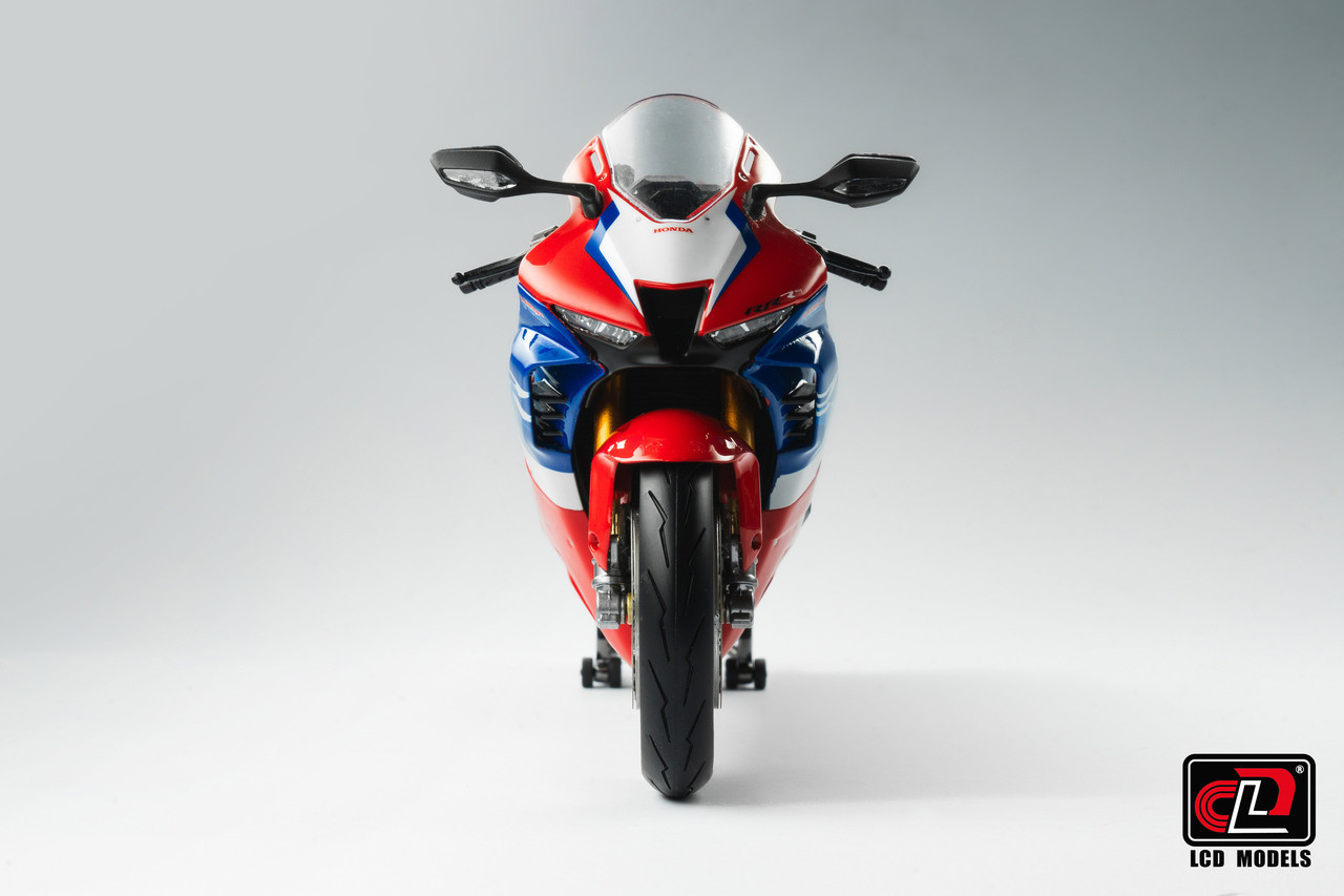 ミニカー LCDMODELS 1/12 HONDA CBR1000RR-R 1/12 LCD Honda CBR1000RR-R (Black) Motorcycle Model