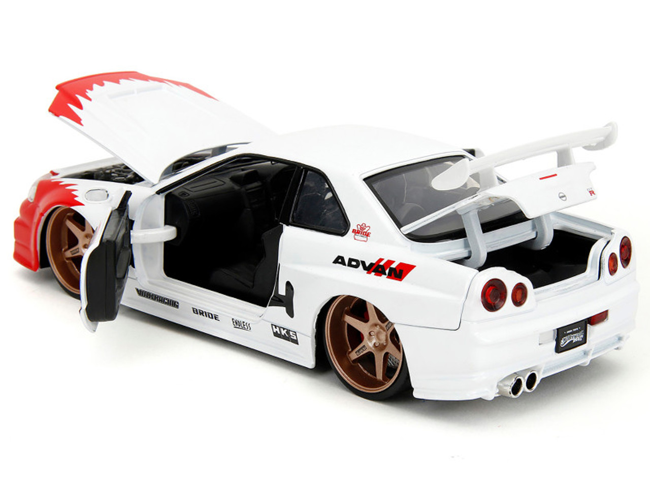 1/24 Jada Street Fighter Ryu & 2002 Nissan Skyline GT-R R34 Diecast Car Model