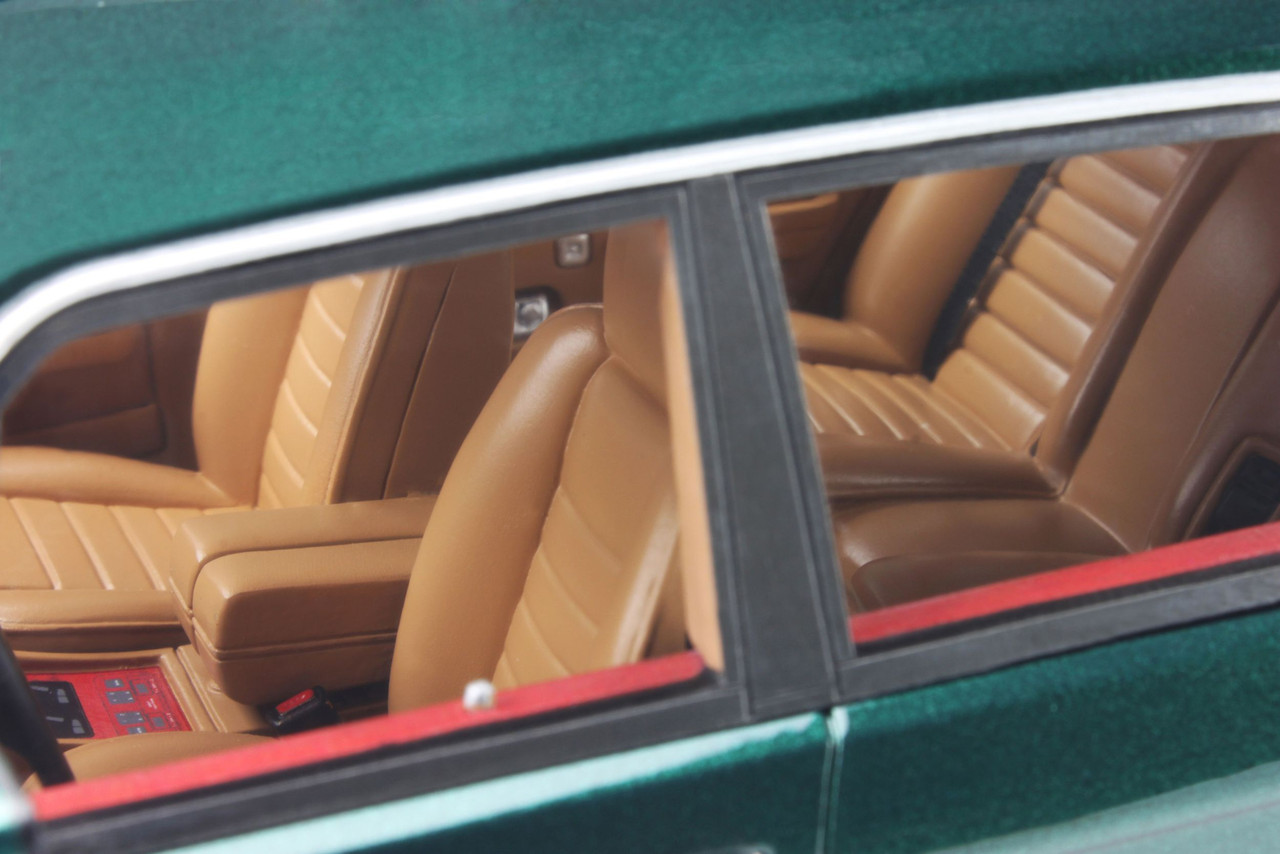 1/18 GT Spirit 1989 Bentley Turbo R (Green) 30th Anniversary