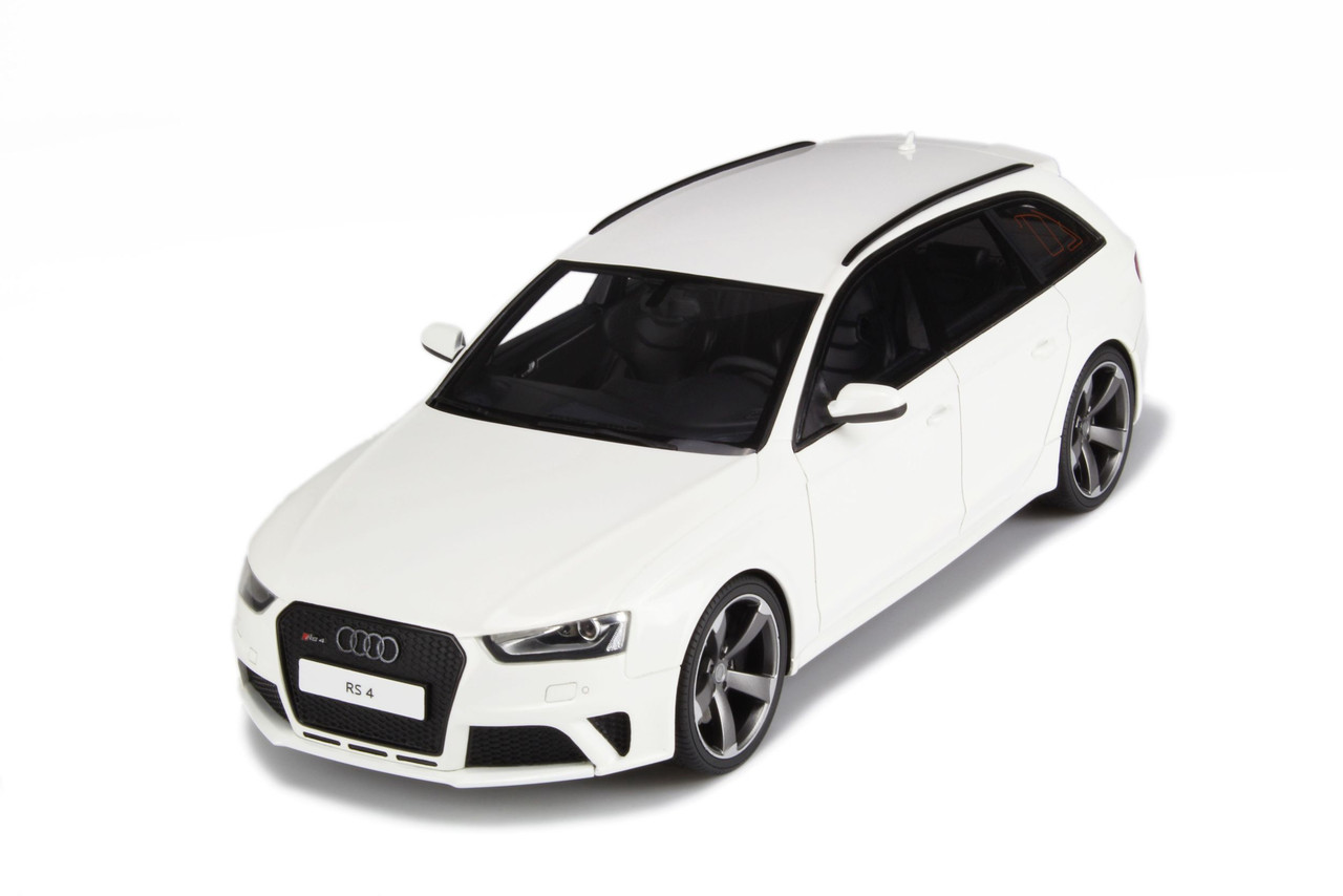 1/18 GT Spirit GTSpirit Audi RS4 B8 (White) Resin Car Model