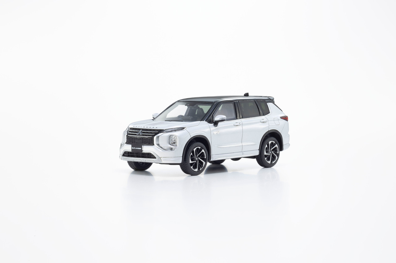 1/43 Kyosho Mitsubishi Outlander (White) Resin Car Model