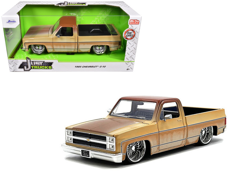 1/24 Jada 1985 Chevrolet C10 Pickup with Daytona Wire Wheels
