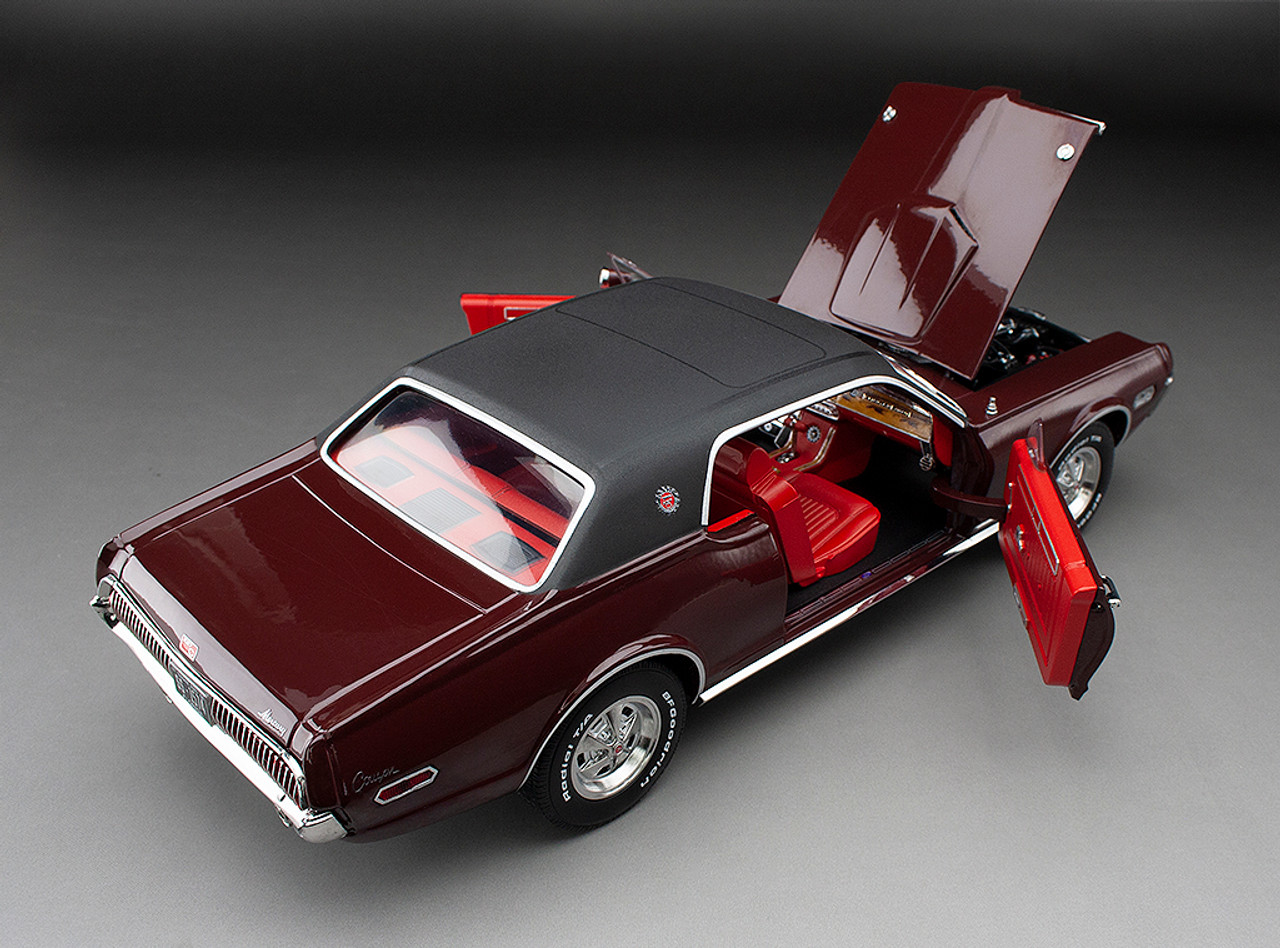 【GWセール！】ミニカー 1/18 サンスター マーキュリークーガー XR7 Amazon | サンスター製マーキュリー クーガー XR7 (1968年) 1/18
