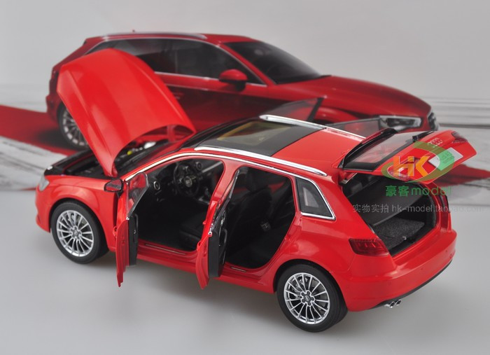 Audi A3 sportback 赤 ミニカー 1/18 アウディ A3 スポーツバック 1/18