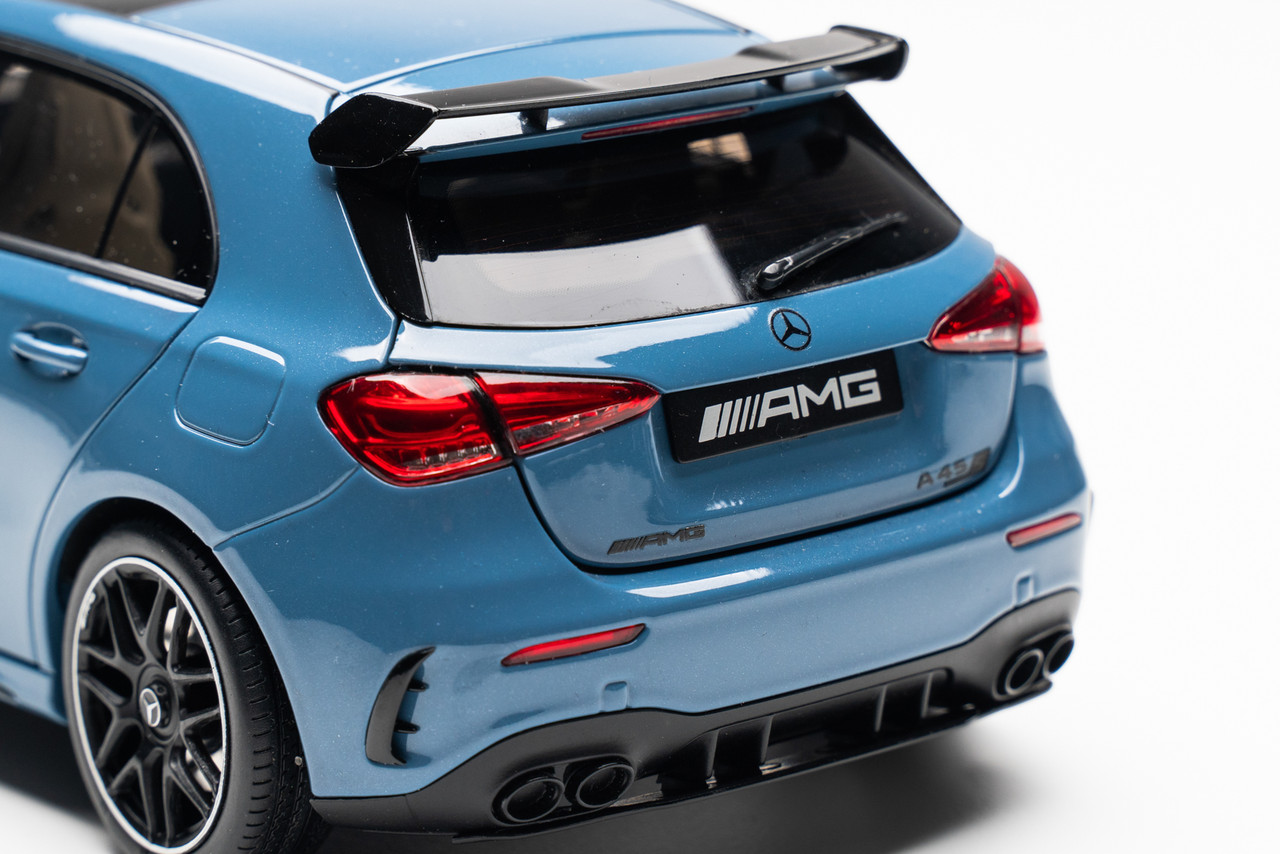 AMG A45 １\18ミニカー NZG 1/18 Scale Mercedes-Benz AMG A45 S 2023 Yellow Diecast