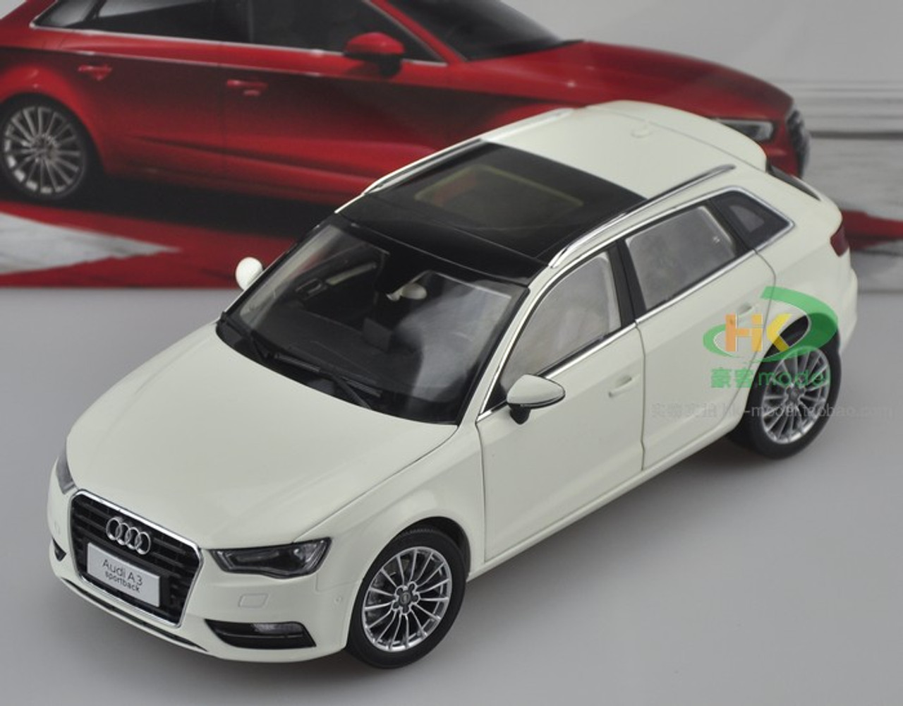 1/18 Dealer Edition Audi A3 Sportback (White) Diecast Car Model