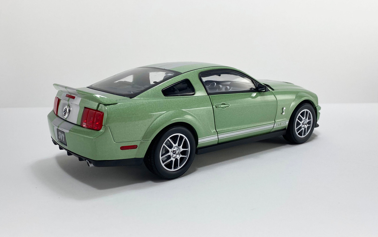 その他 2y 1/18 Shelby Collectibles 2007 Ford Mustang GT500 (Lime Green