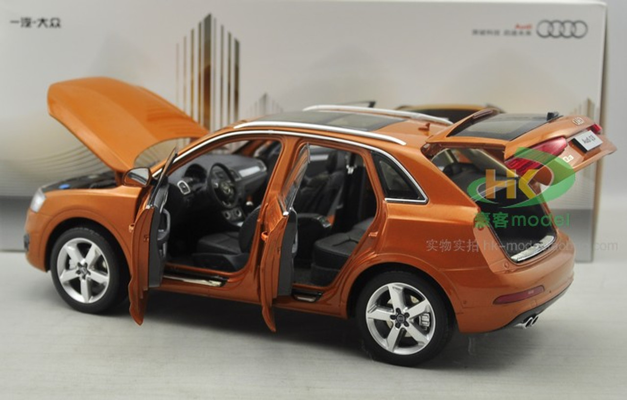 1/18 Dealer Edition Audi Q3 (Orange) 1st Generation (Typ 8U; 2011–2018) Diecast Car Model