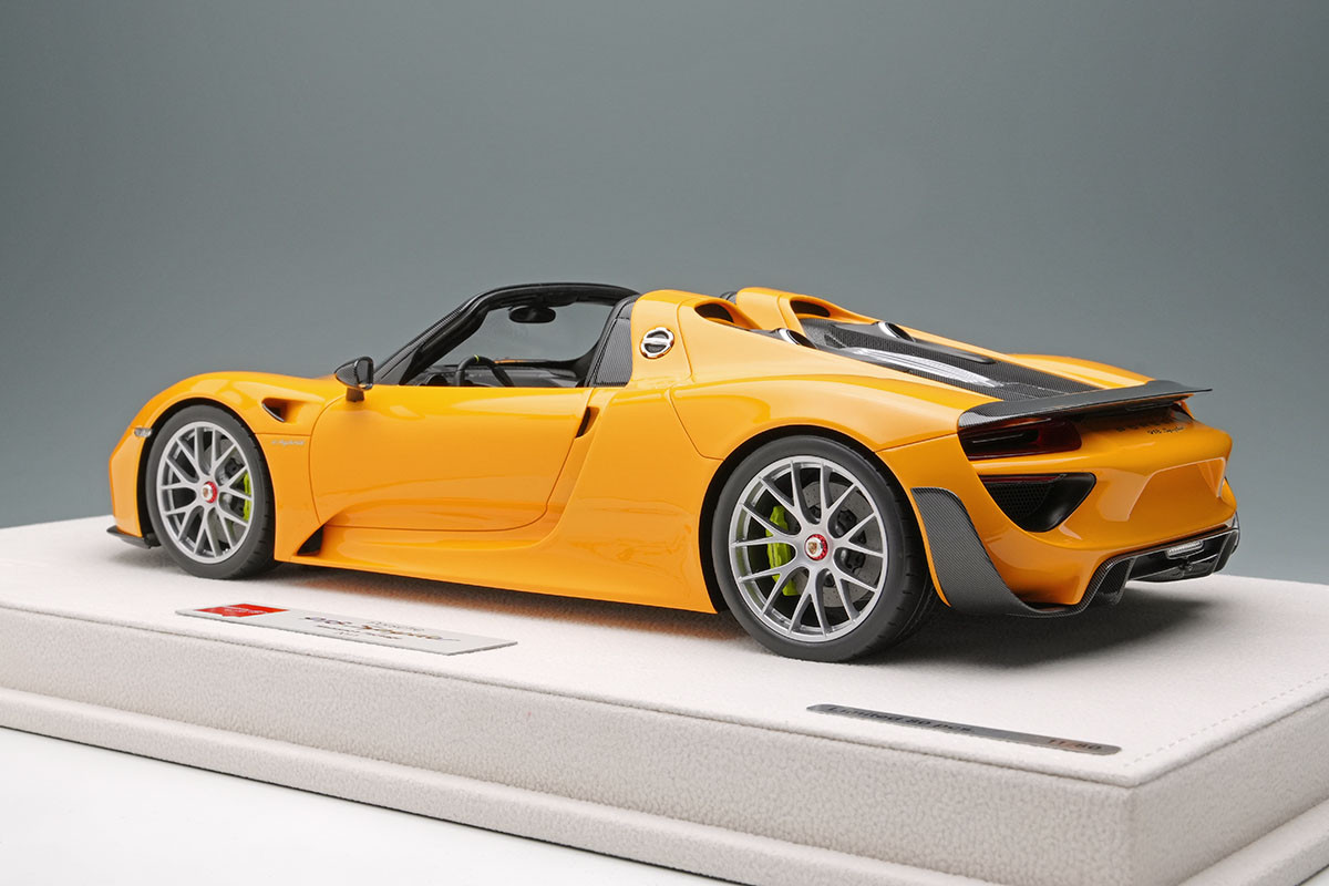 1/18 Make up 2011 Porsche 918 Spyder Weissach Package (Signal Yellow) Car Model