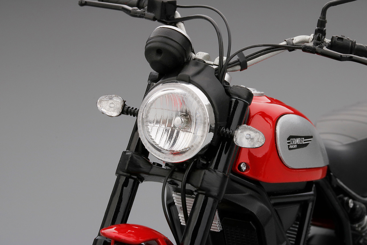 1/12 TSM Ducati Scrambler Icon 2015 Rosso Ducati Diecast Model