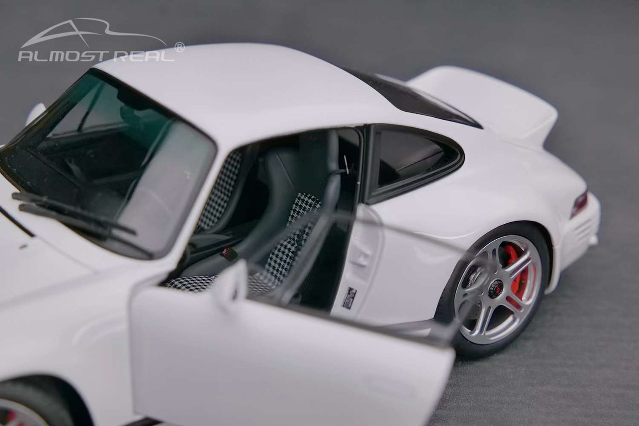 601-008 Almost Real 1/18 ポルシェ 911 RUF alm880302.jpg
