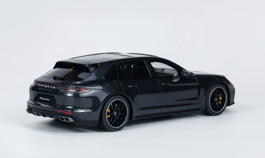 Miniature GT Spirit – Porsche Panamera Turbo S Sport Granturismo – 1/18 – Gris Foncé – 2021