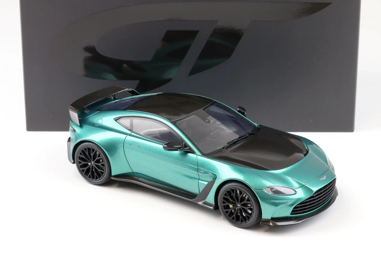 1/18 GT Spirit 2023 Aston Martin Vantage V12 (Green) Car Model