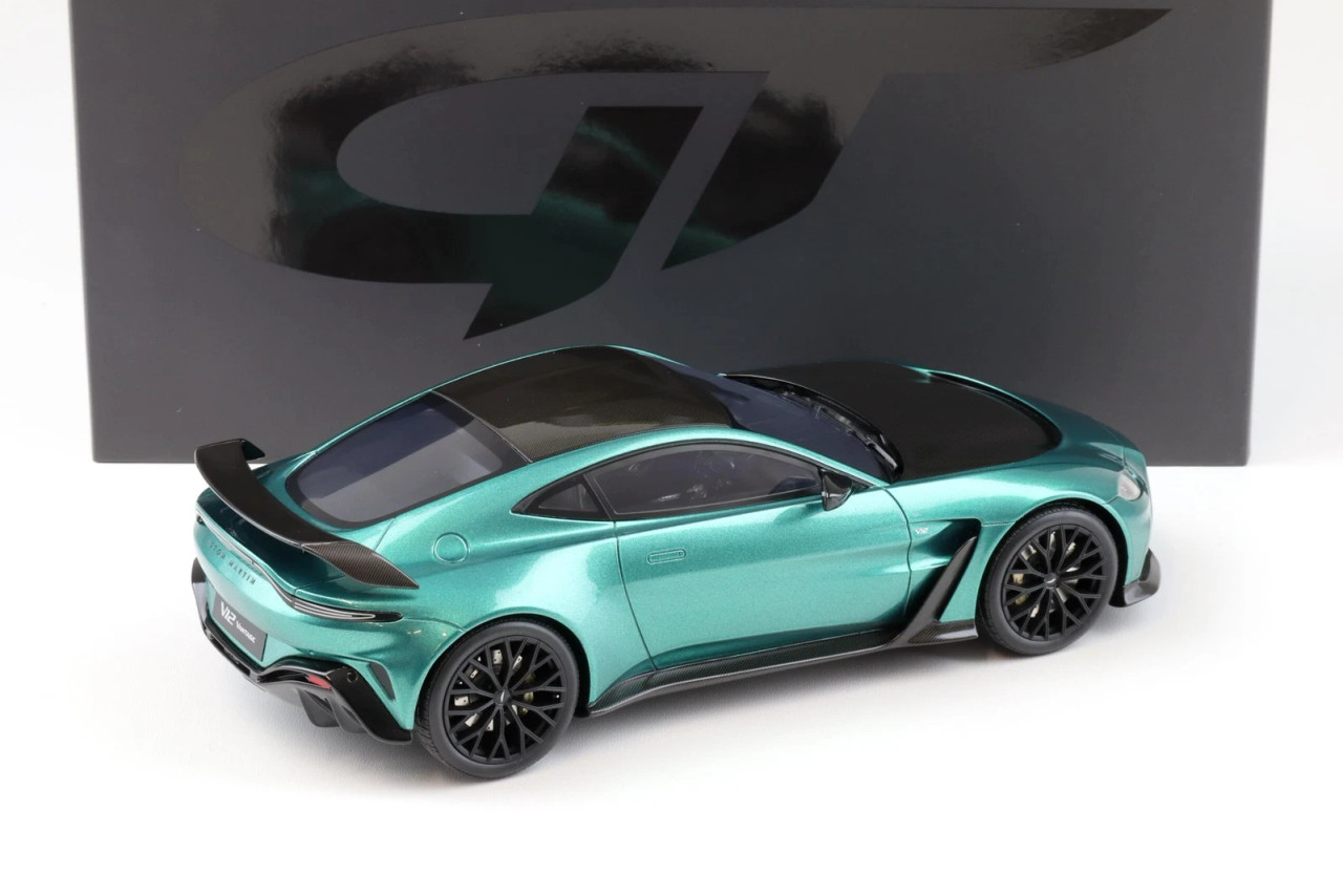 1/18 GT Spirit 2023 Aston Martin Vantage V12 (Green) Car