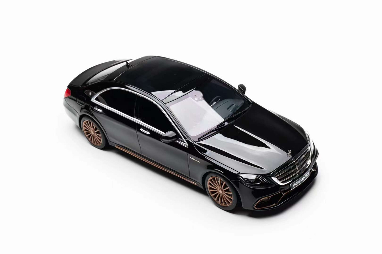ランボ様 1/18 Motorhelix Mercedes-Benz G63 AMG Brabus 900 Rocket