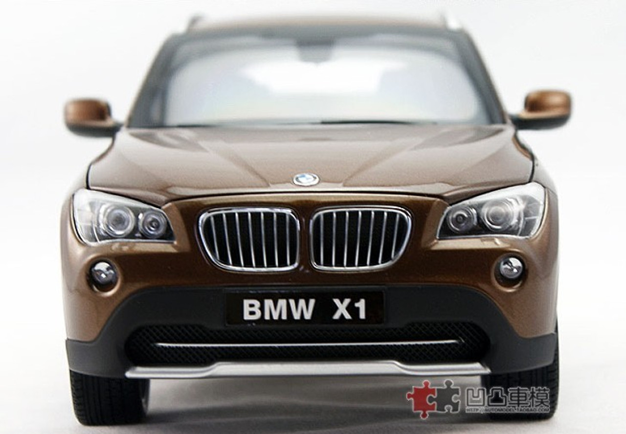 KYOSHO 1/18 BMW X1 (BROWN) DIECAST CAR MODEL - LIVECARMODEL.com