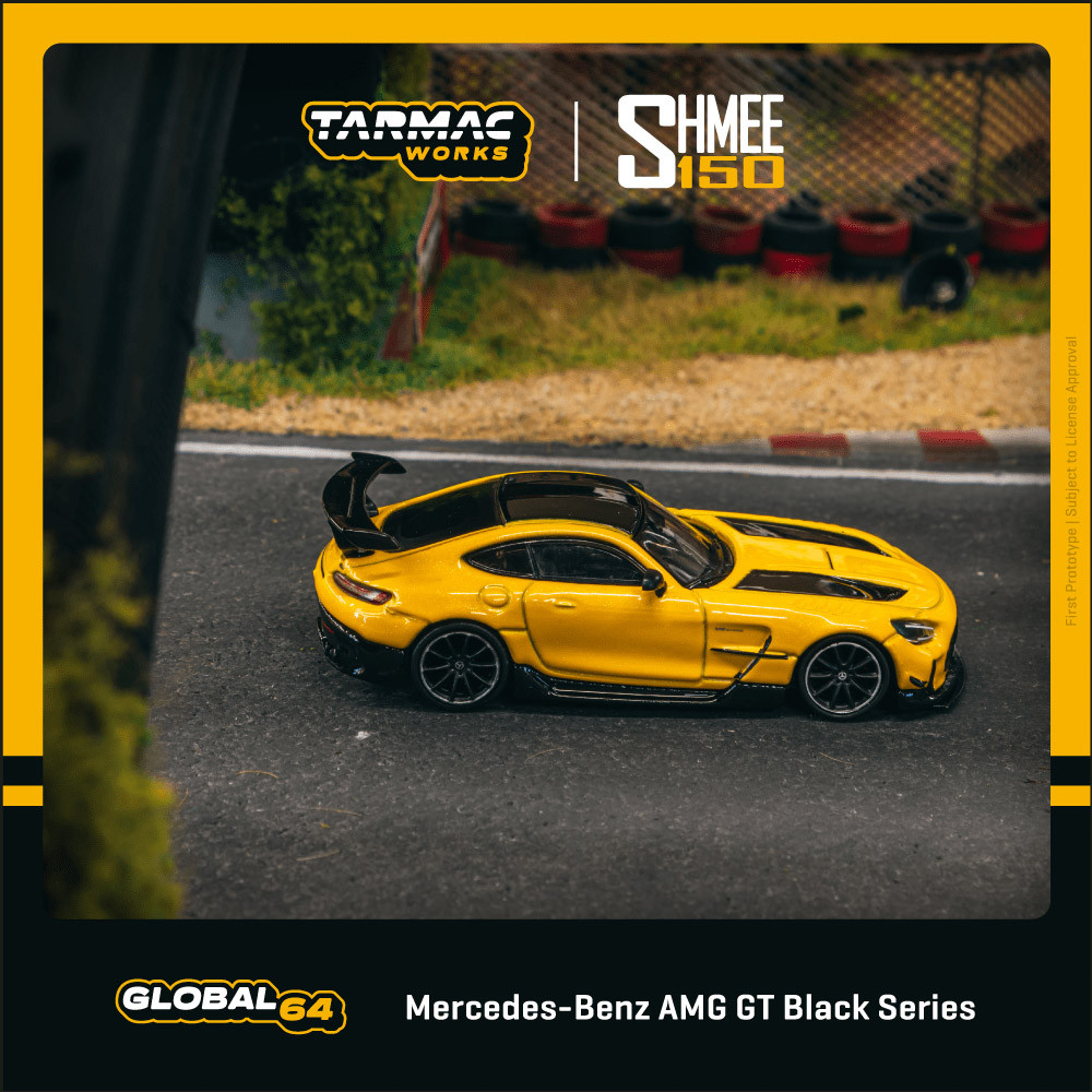 1/64 Tarmac Works Mercedes-Benz AMG GT Black Series (Yellow
